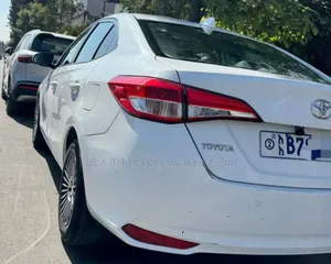 Toyota Yaris 2020 Ivory