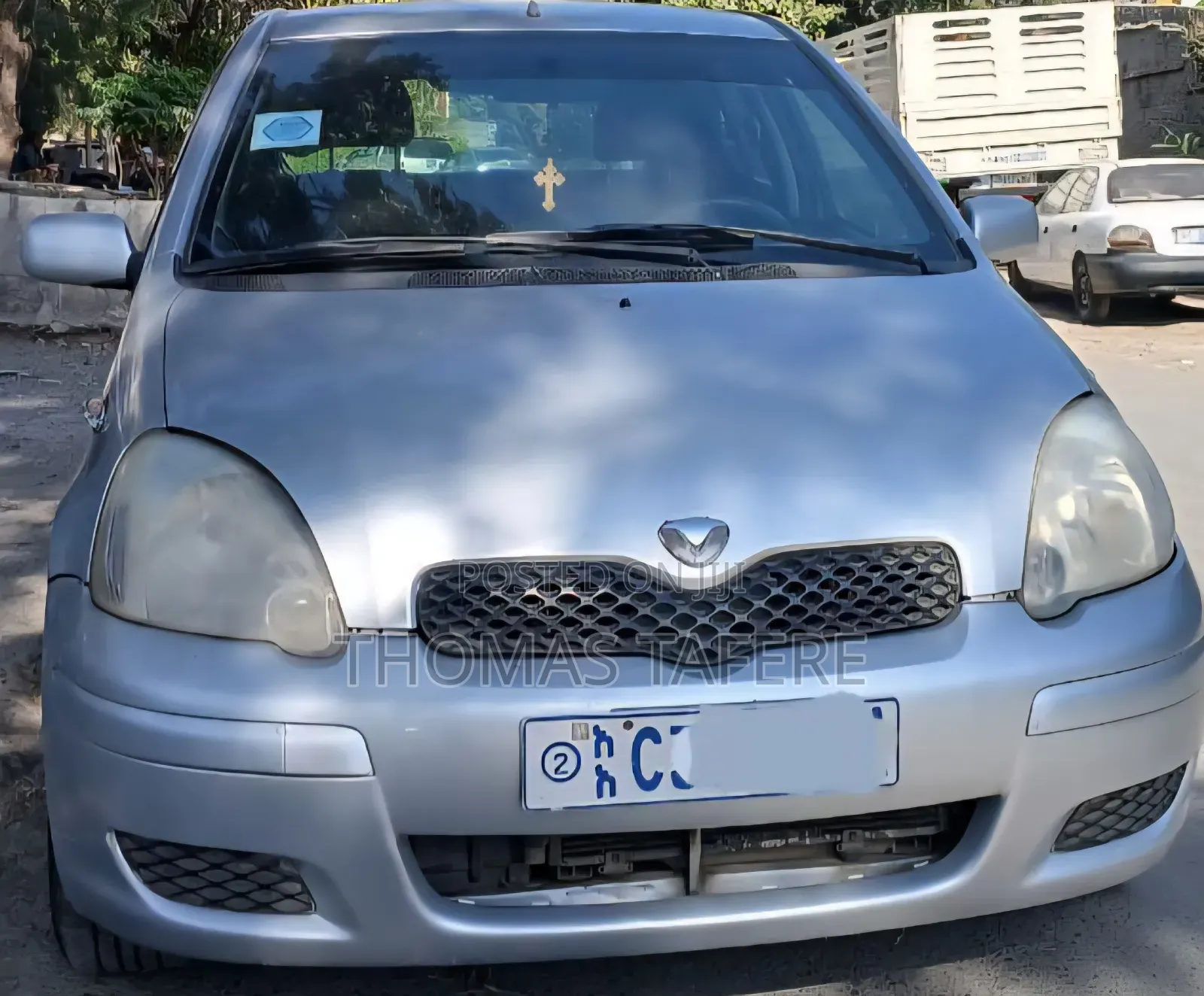 Toyota Vitz 2003 Silver