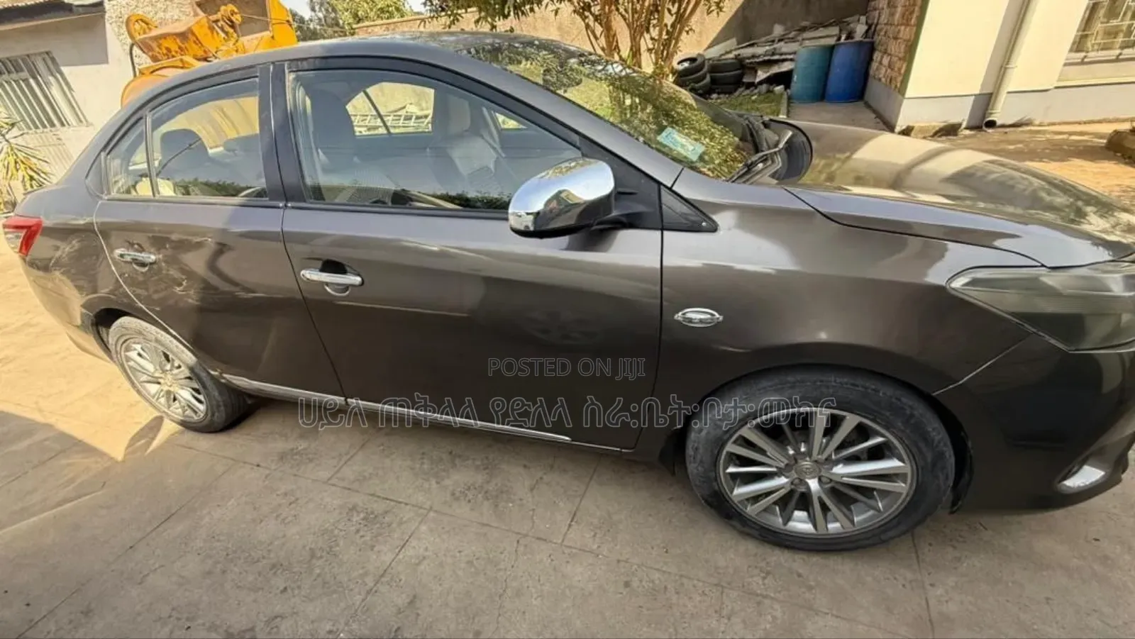Toyota Yaris 2016 Gray
