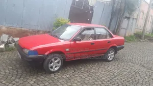 Photo - Toyota Corolla Sedan 1990 Red