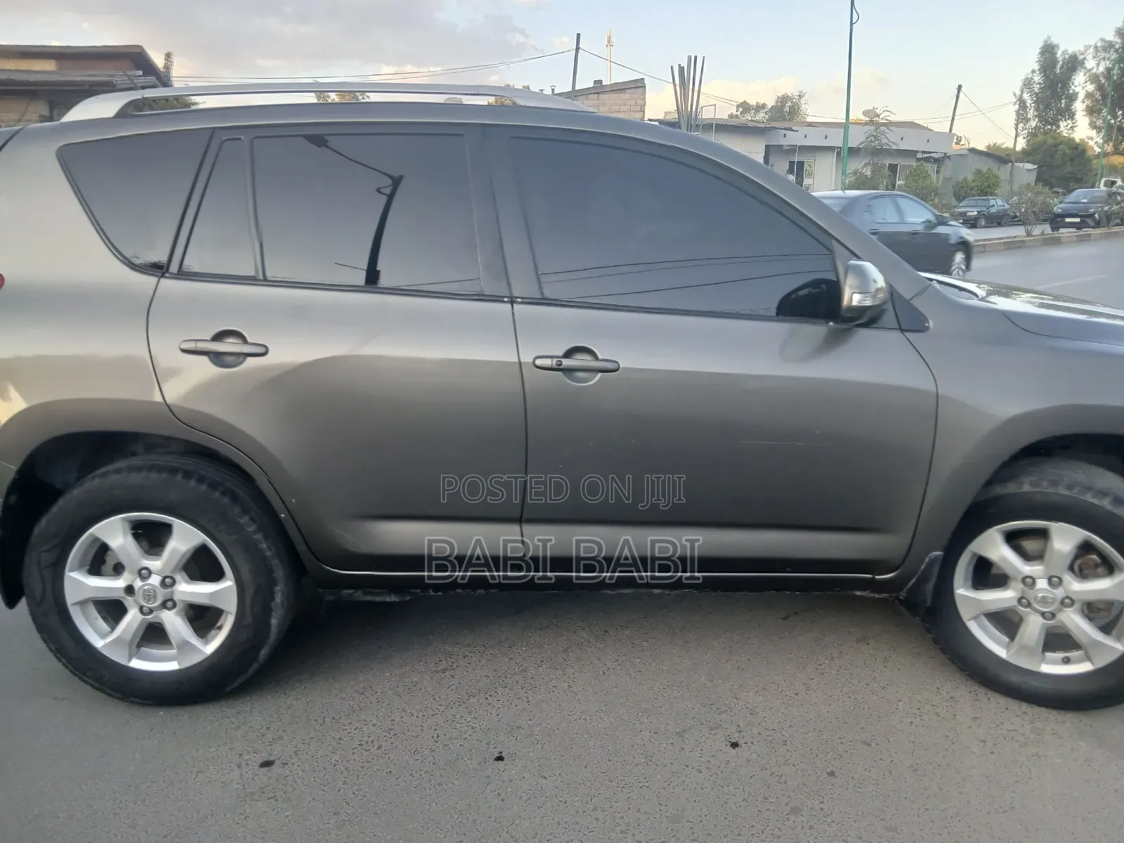 Toyota RAV4 2011 Brown