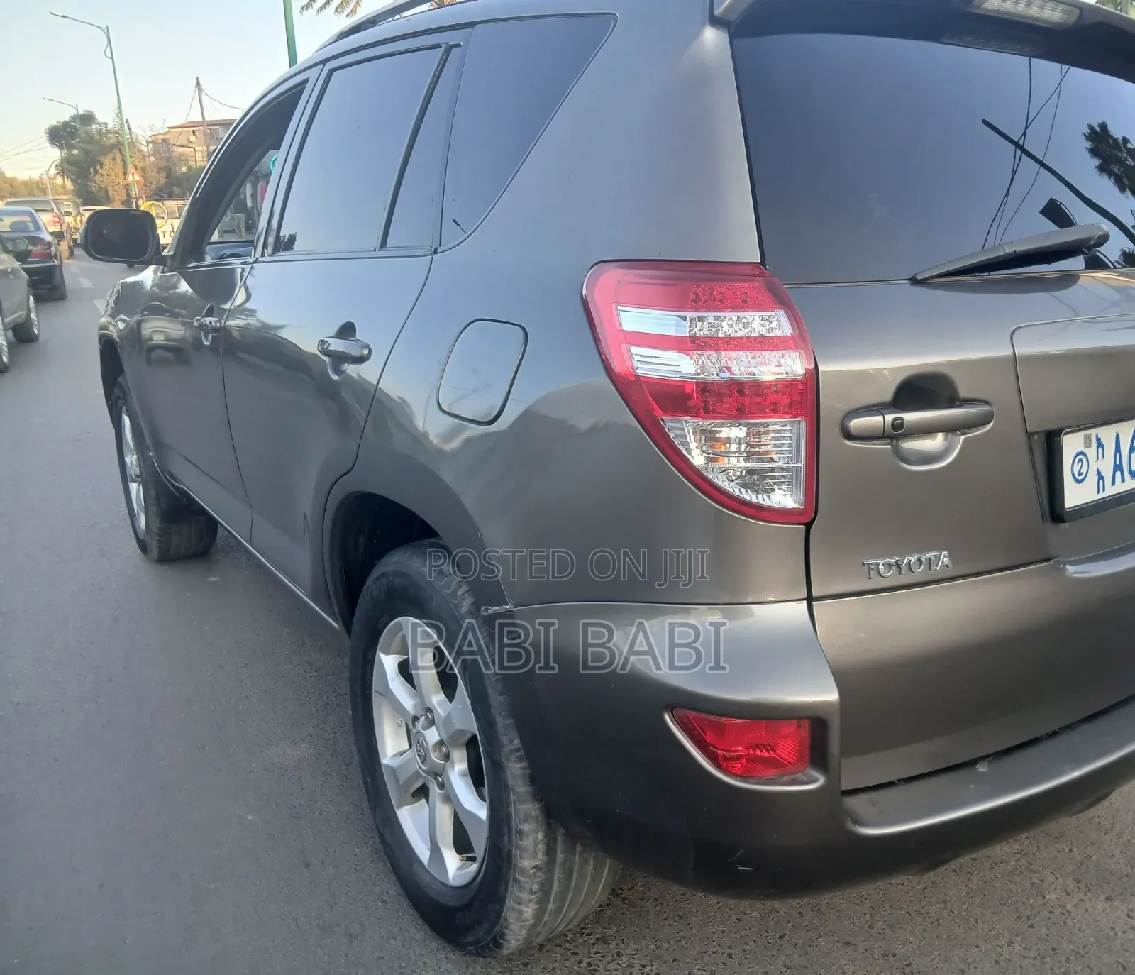 Toyota RAV4 2011 Brown