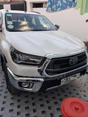 Photo - Toyota Hilux Revo Double Cab Deisel 2.4 AWD 2020 White
