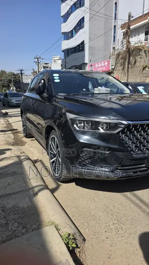 Photo - Bestune T77 1.2 FWD 2022 Matt Black