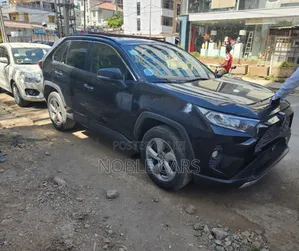 Toyota RAV4 2022 Matt Black