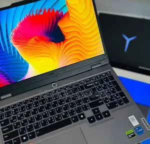 New Laptop Lenovo LOQ 15ARP9 16GB Intel Core I7 SSD 512GB