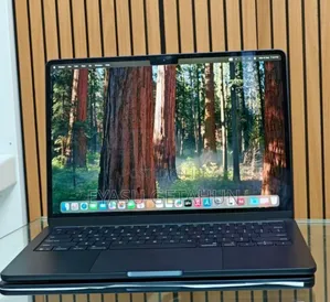 Photo - New Laptop Apple MacBook Air 2024 M3 13-Inch 8GB Apple M3 SSD 256GB