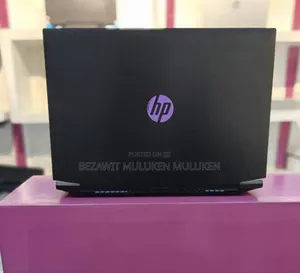 New Laptop HP Pavilion 15 16GB Intel Core I5 SSHD (Hybrid) 512GB