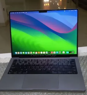 New Laptop Apple MacBook Pro M1 16GB Apple M1 Pro SSD 512GB