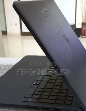 Photo - New Laptop Dell Vostro 3520 16GB Intel Core I5 SSD 512GB