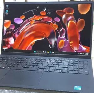 New Laptop Dell Vostro 3520 16GB Intel Core I5 SSD 512GB