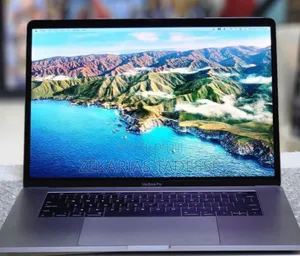 New Laptop Apple MacBook Pro 2017 16GB Intel Core I7 SSD 512GB
