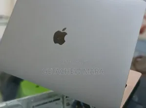 Photo - New Laptop Apple MacBook Pro 2022 M2 8GB Intel SSD 256GB