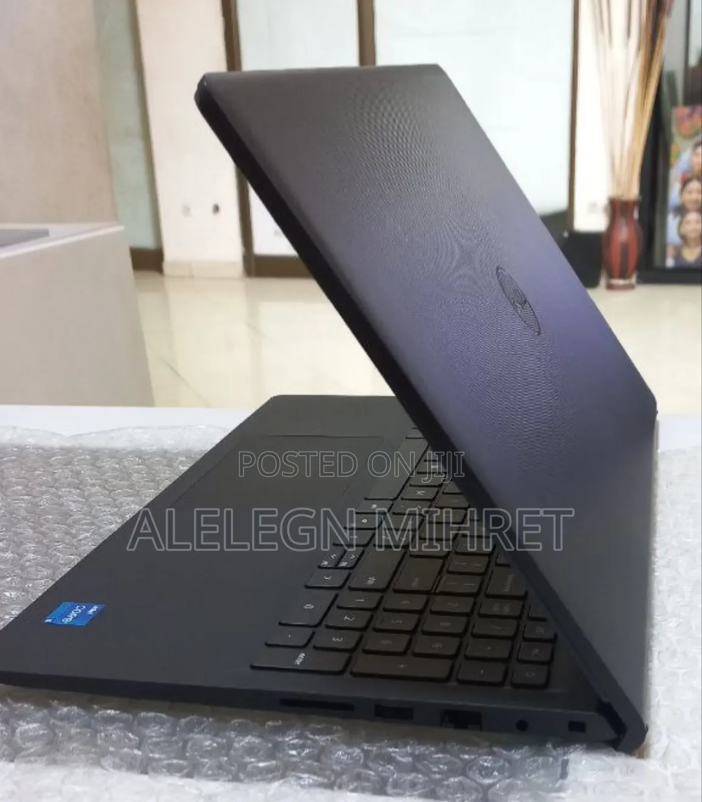 New Laptop Dell Vostro 3520 16GB Intel Core I5 SSD 512GB