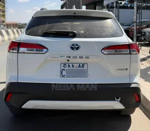Toyota Corolla Cross Hybrid 2023 White