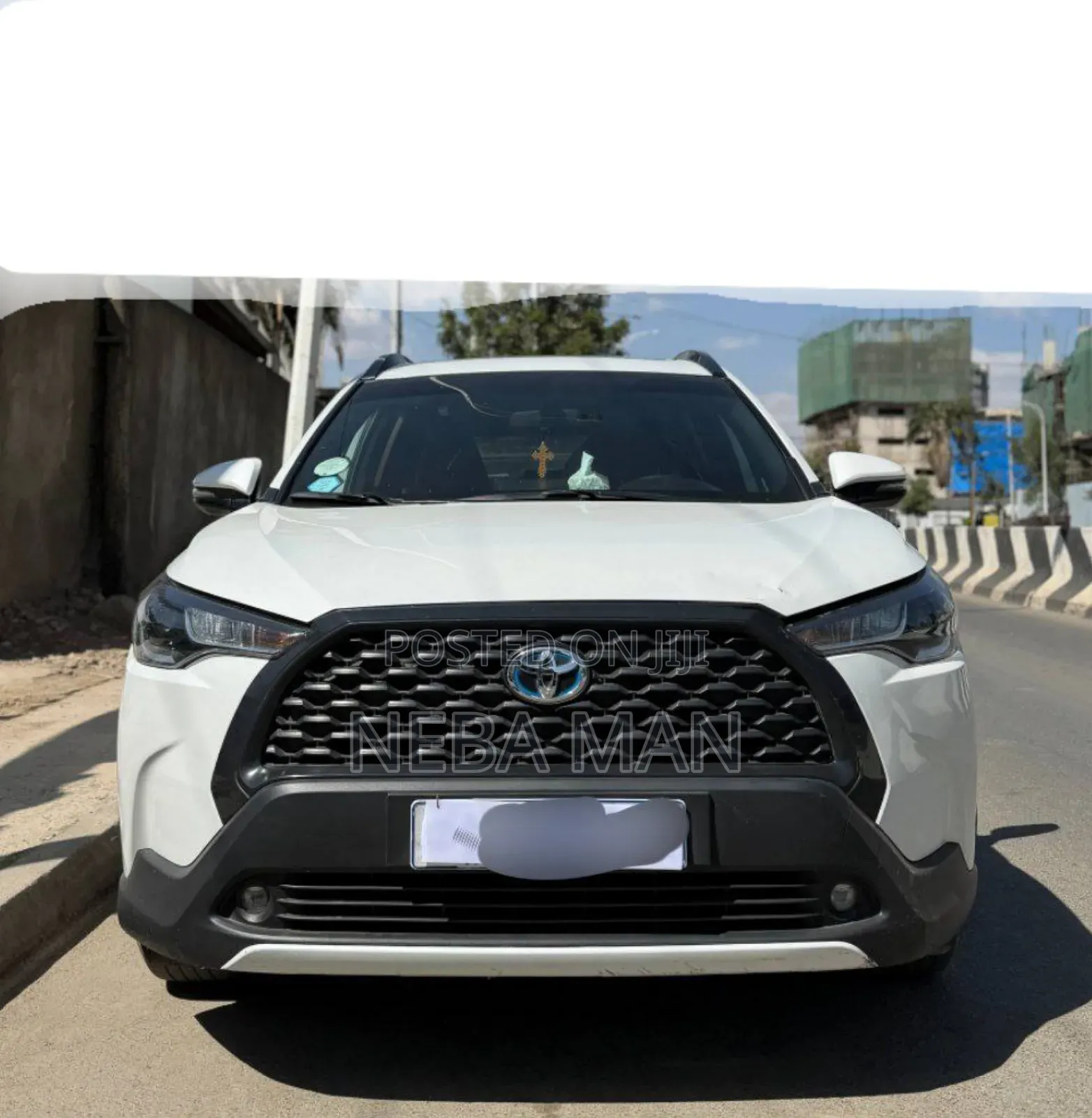 Toyota Corolla Cross Hybrid 2023 White