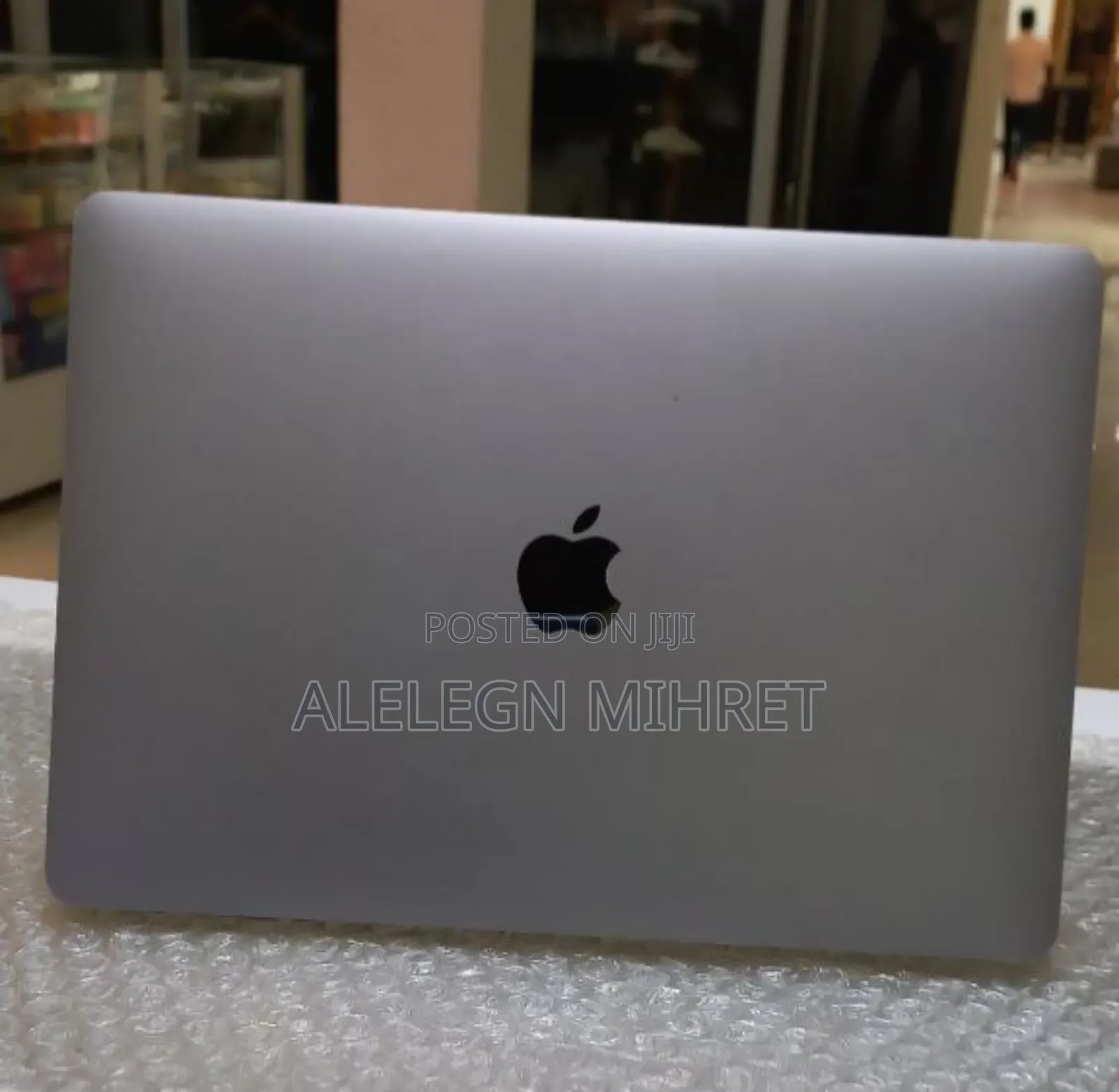 New Laptop Apple MacBook Pro M1 8GB Apple M1 SSD 256GB
