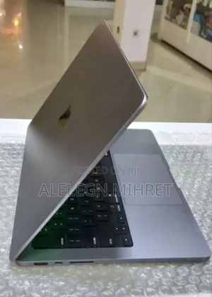 New Laptop Apple MacBook Pro 2021 M1 16GB Apple M1 SSD 512GB