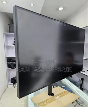 Photo - Lenovo Thinkvision P27h-20 Slime Monitor