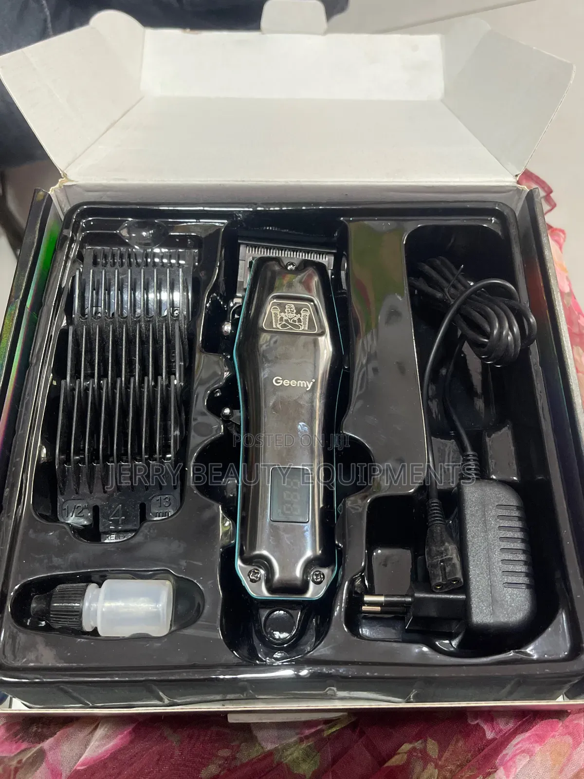 Geemy Professional Hair Clipper- Gm 6680