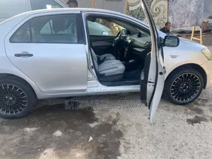 Toyota Yaris 2006 Silver