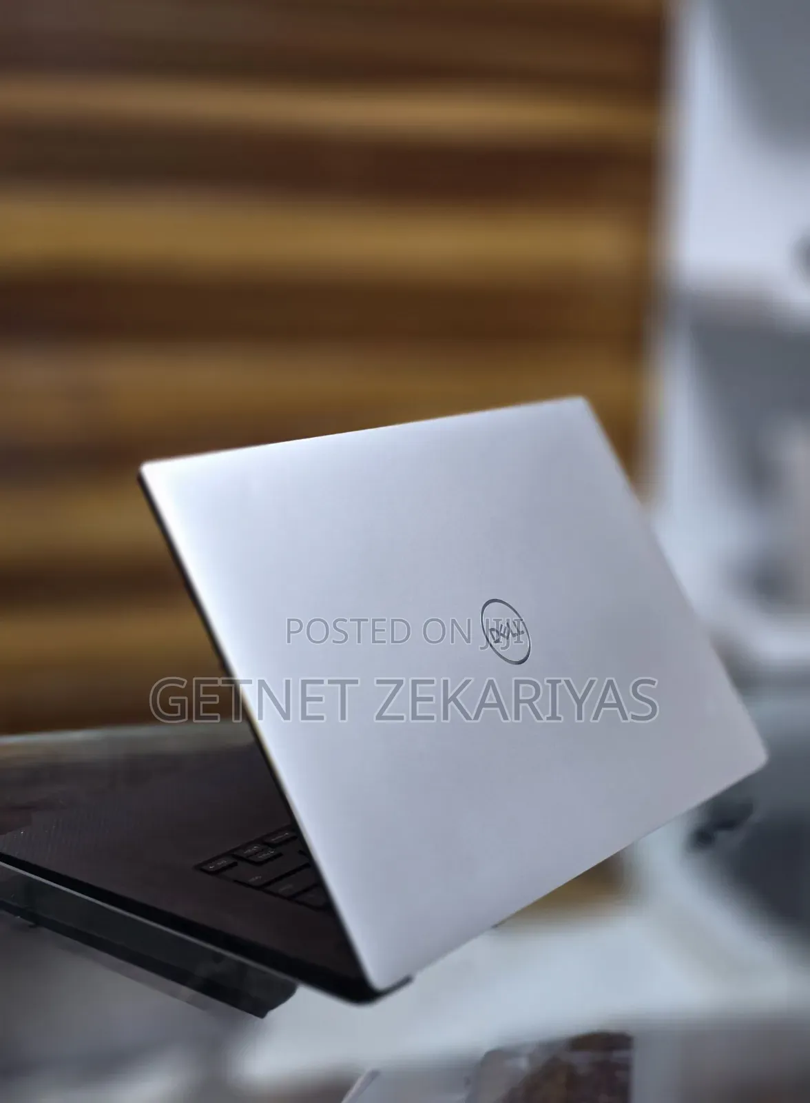 New Laptop Dell Precision 15 3520 16GB Intel Core I9 SSD 512GB