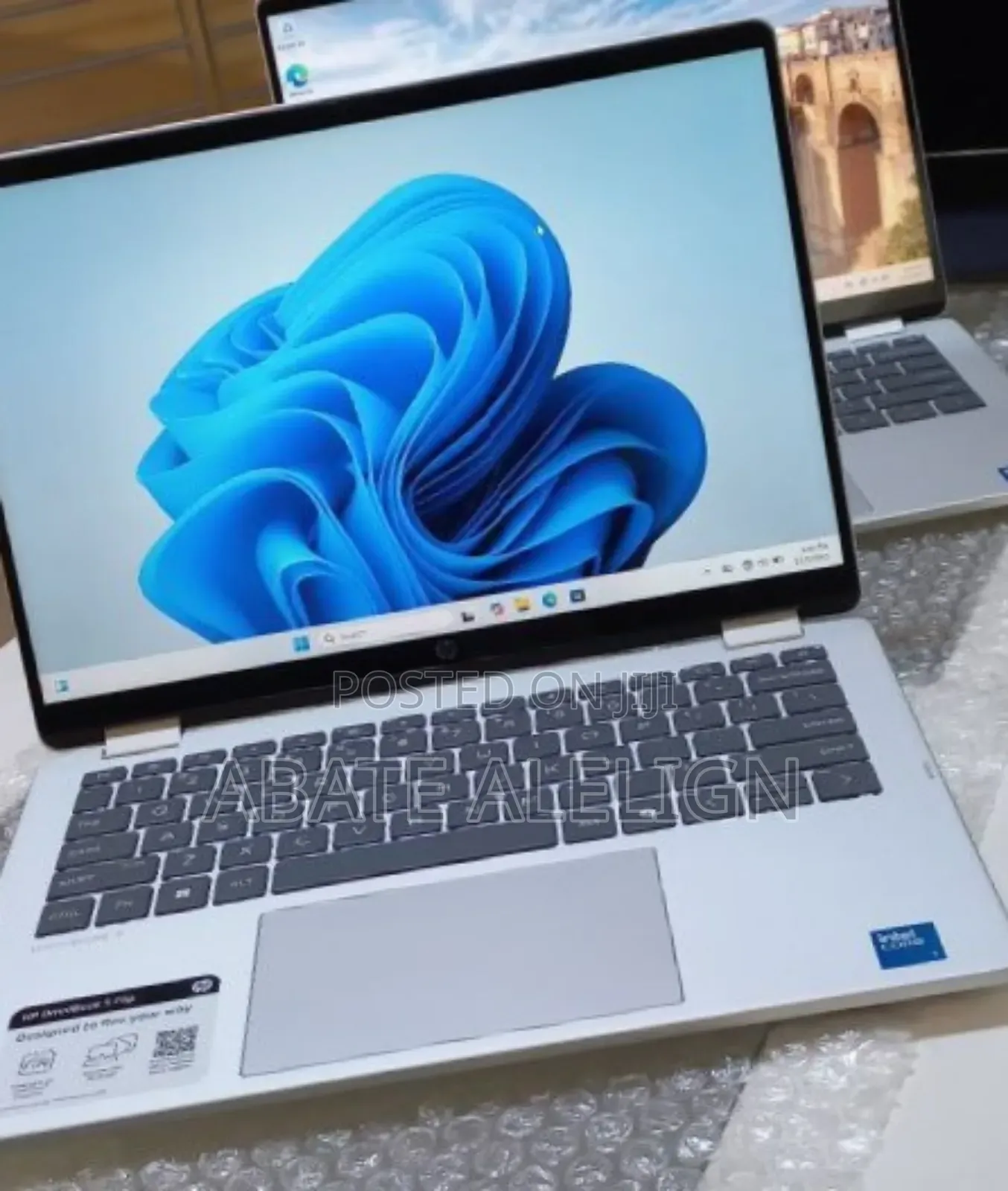 New Laptop HP OmniBook 5 14" 16GB Intel Core I7 SSD 1T