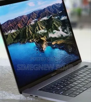 New Laptop Apple MacBook Pro 2017 16GB Intel Core I7 SSD 512GB