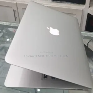 New Laptop Apple MacBook Pro 2017 16GB Intel Core I5 SSD 128GB