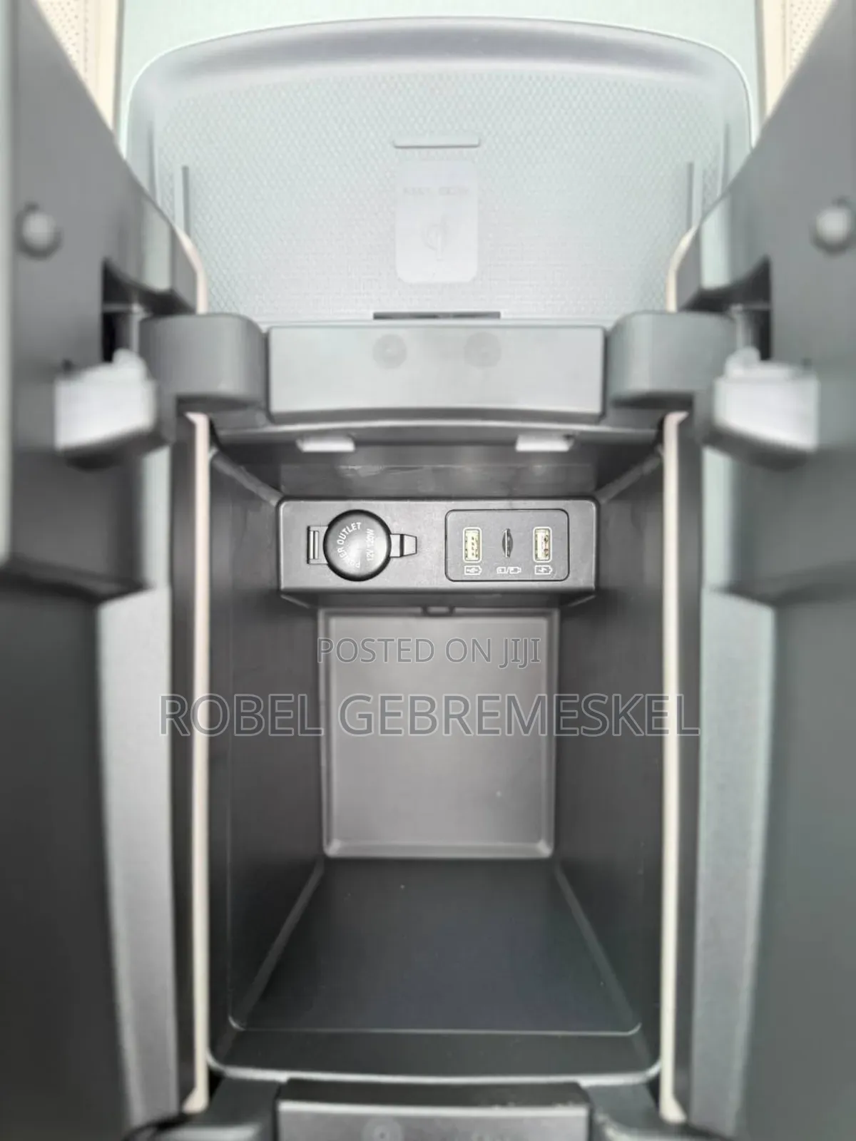 New BYD Tang DM-i 2025 Beige