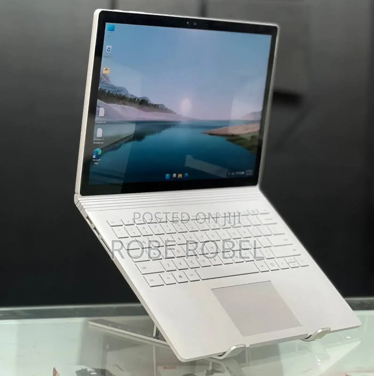 New Laptop Microsoft Surface Book 8GB Intel Core I5 SSD 256GB