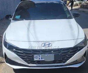 Photo - Hyundai Avante 2021 White