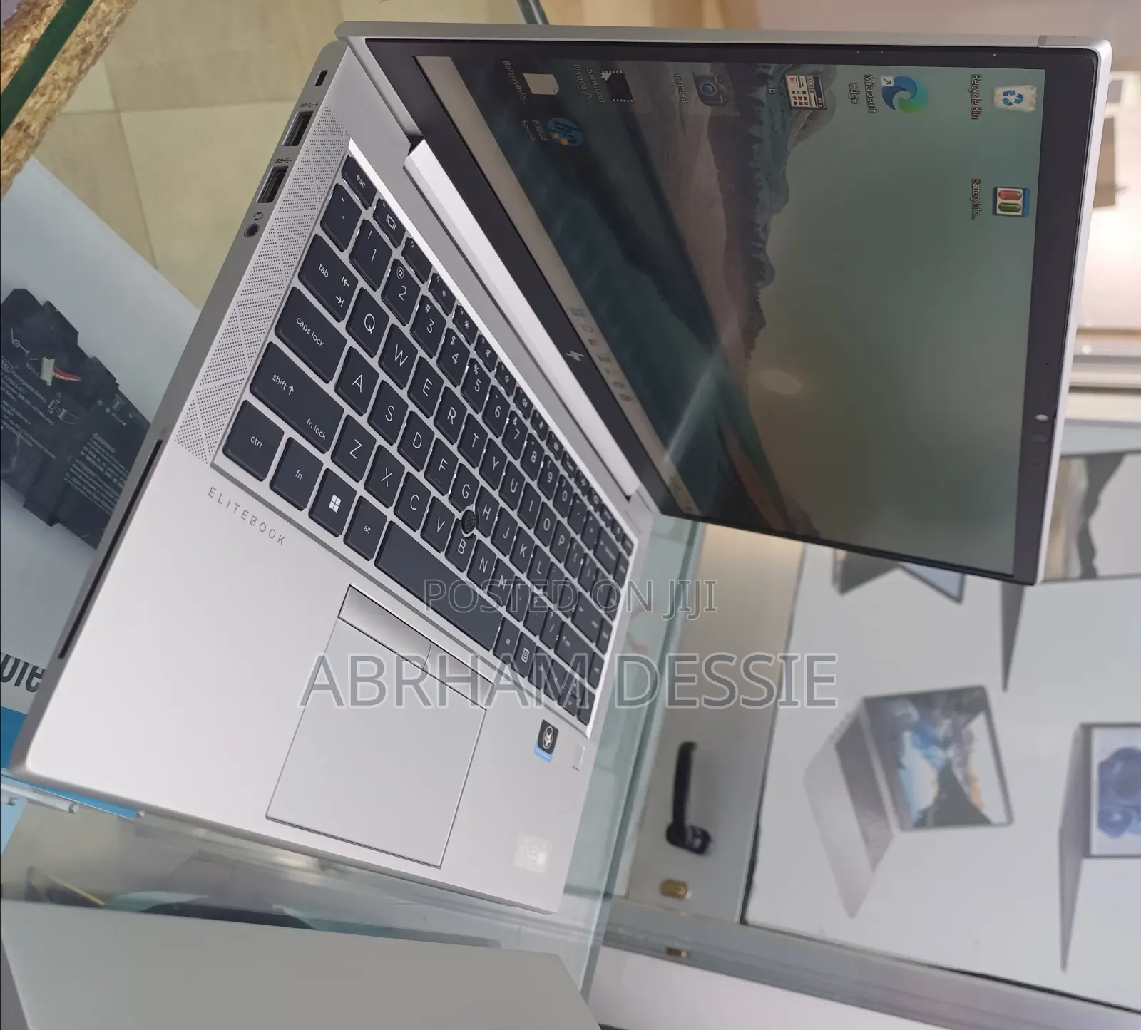 New Laptop HP EliteBook 840 G8 16GB Intel Core I7 SSD 512GB