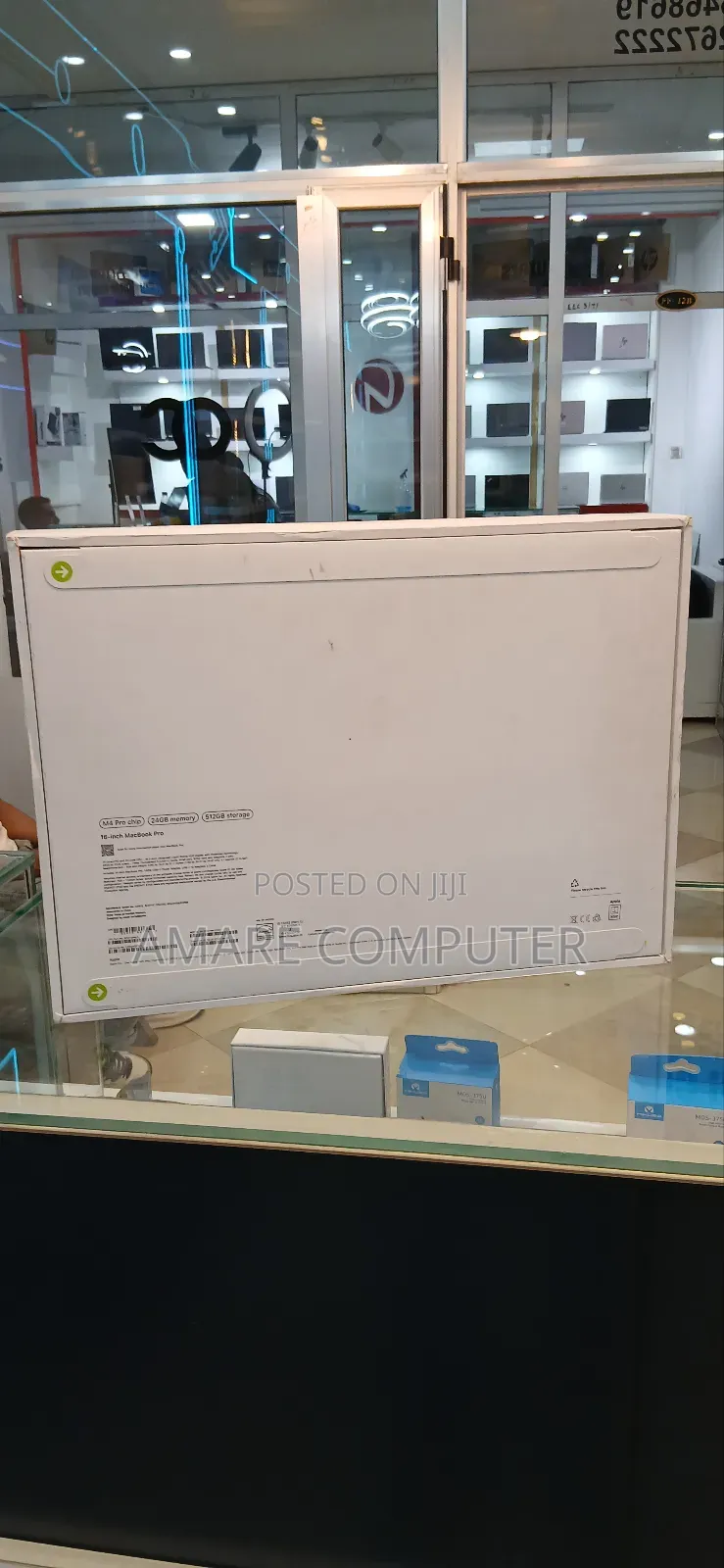 New Laptop Apple MacBook Pro 24GB Apple M4 Pro SSD 512GB