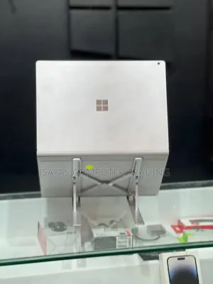 Photo - New Laptop Microsoft Surface 8GB Intel Core I5 SSD 256GB